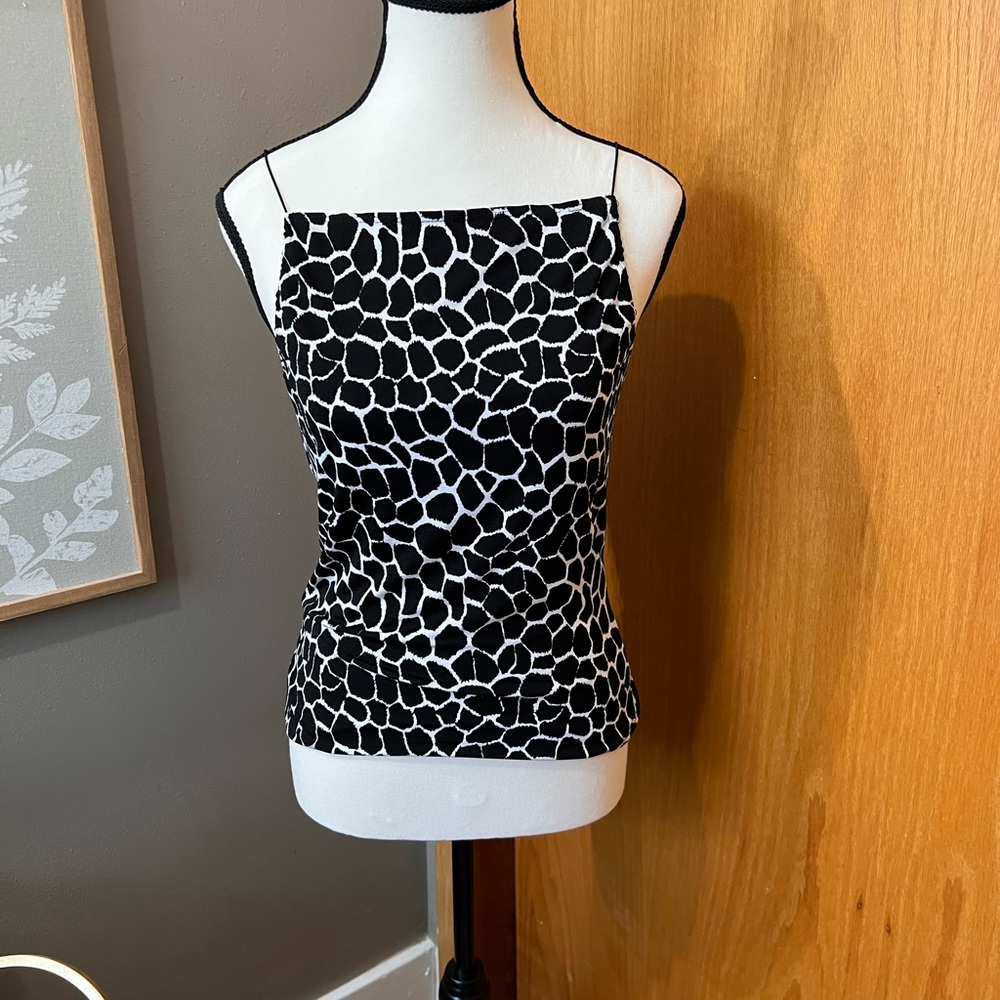 A. Burr Giraffe Black/White tank large
